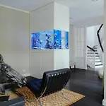 Weinberg 5 By Suite030
